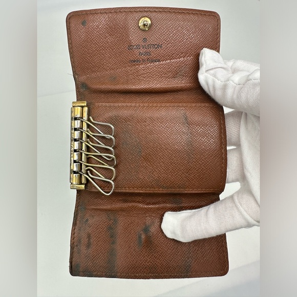 Real Louis Vuitton Monogram 6 Keyholder - Luxury Charm Authentic Leather - Picture 10 of 14